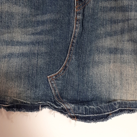 Levi's Denim Skirt - Picture 7 of 8